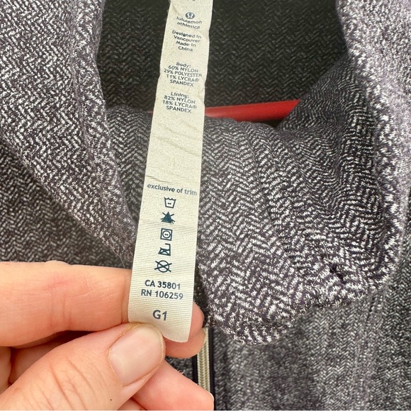 LULULEMON DAILY YOGA JACKET SZ 10 LG Style number W4A48S - Picture 7 of 15